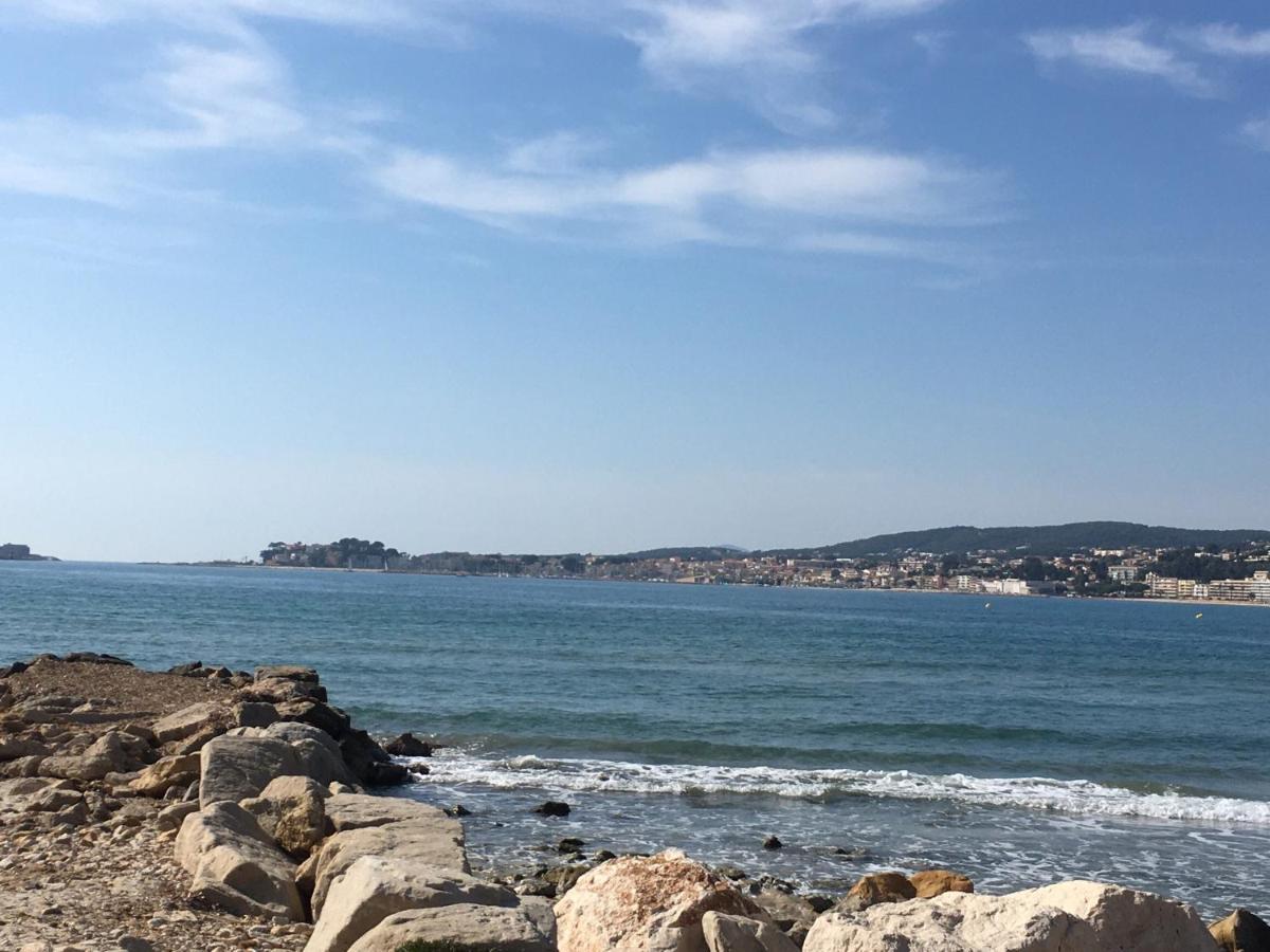Les Galets de Sanary - Vue mer Extérieur photo