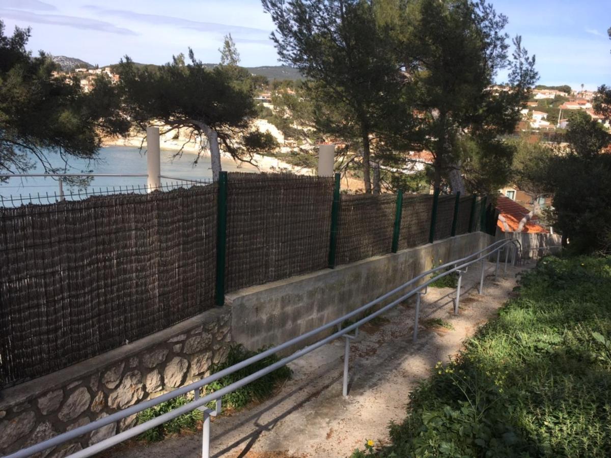 Les Galets de Sanary - Vue mer Extérieur photo