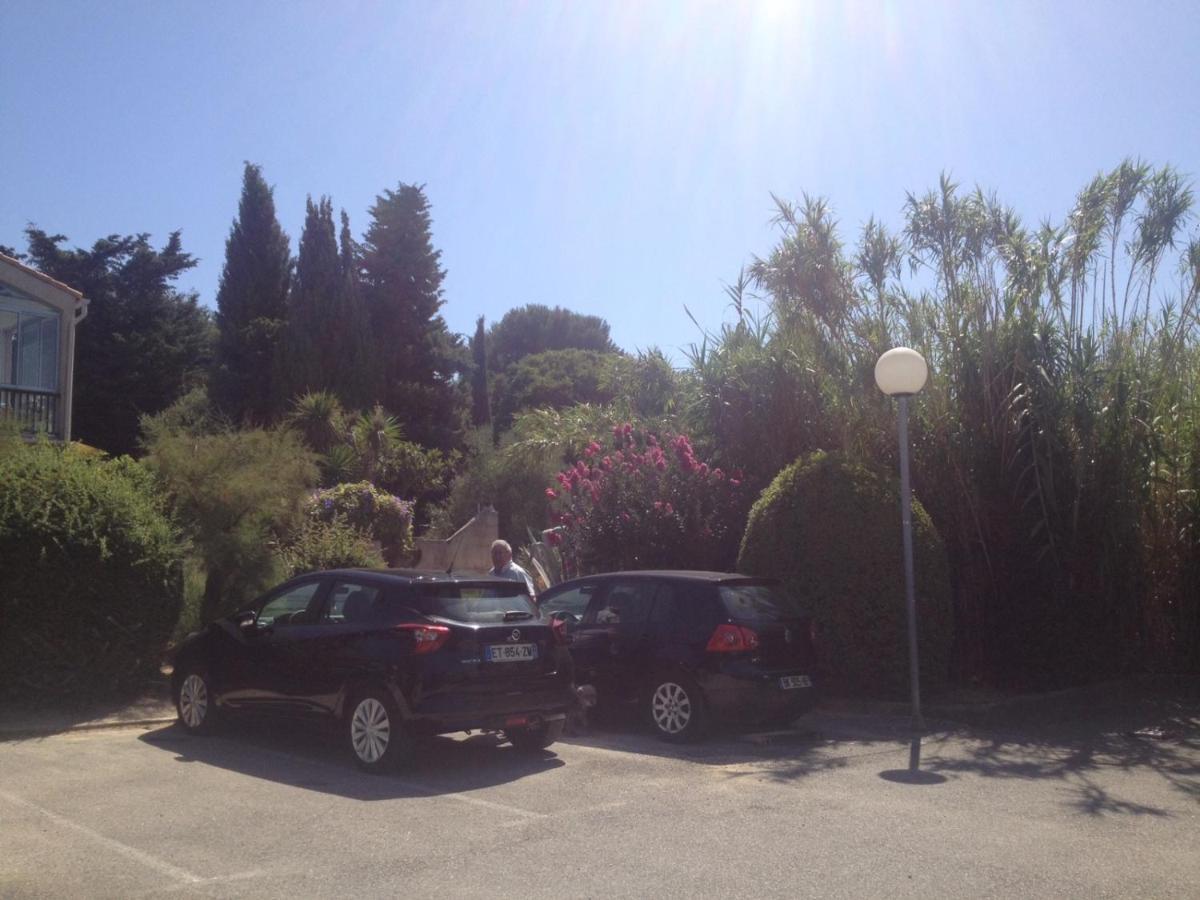 Les Galets de Sanary - Vue mer Extérieur photo